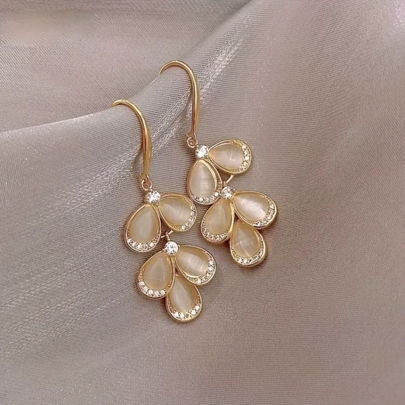 Unique Teardrop Opal Leaflet Dangle Earrings - Picture 3 of 5